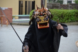 下戸田ささら獅子舞の演舞の写真