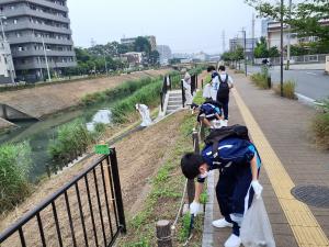 市の清掃イベントの様子