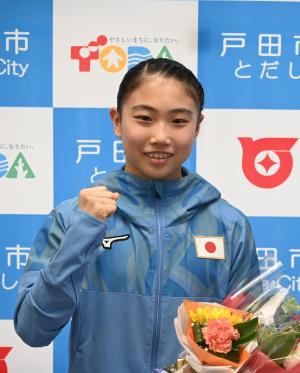 岸 里奈 選手